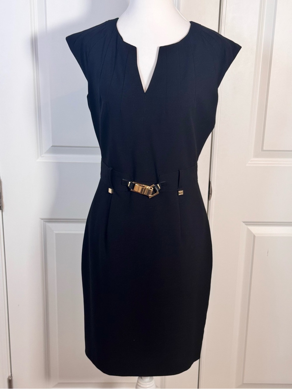 Calvin Klein Black Sheath Dress 4 Gold Zip Buckle Career Office Business Stretch